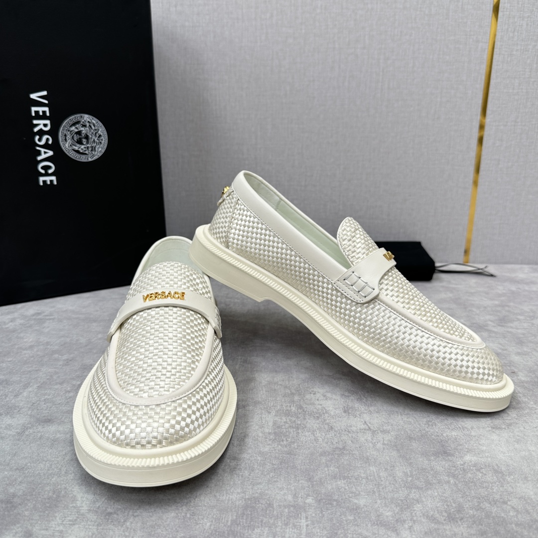 💋💍VS家新品   Versa*  范思-哲   意大利男士休闲乐福鞋上新🆕！这个意大利纯手工鞋履品牌的