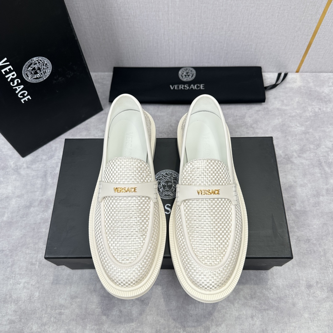 💋💍VS家新品   Versa*  范思-哲   意大利男士休闲乐福鞋上新🆕！这个意大利纯手工鞋履品牌的