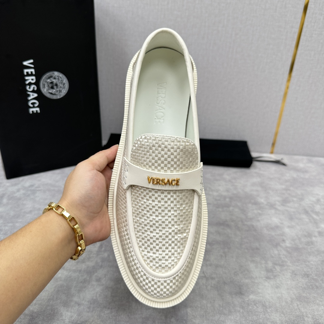 💋💍VS家新品   Versa*  范思-哲   意大利男士休闲乐福鞋上新🆕！这个意大利纯手工鞋履品牌的