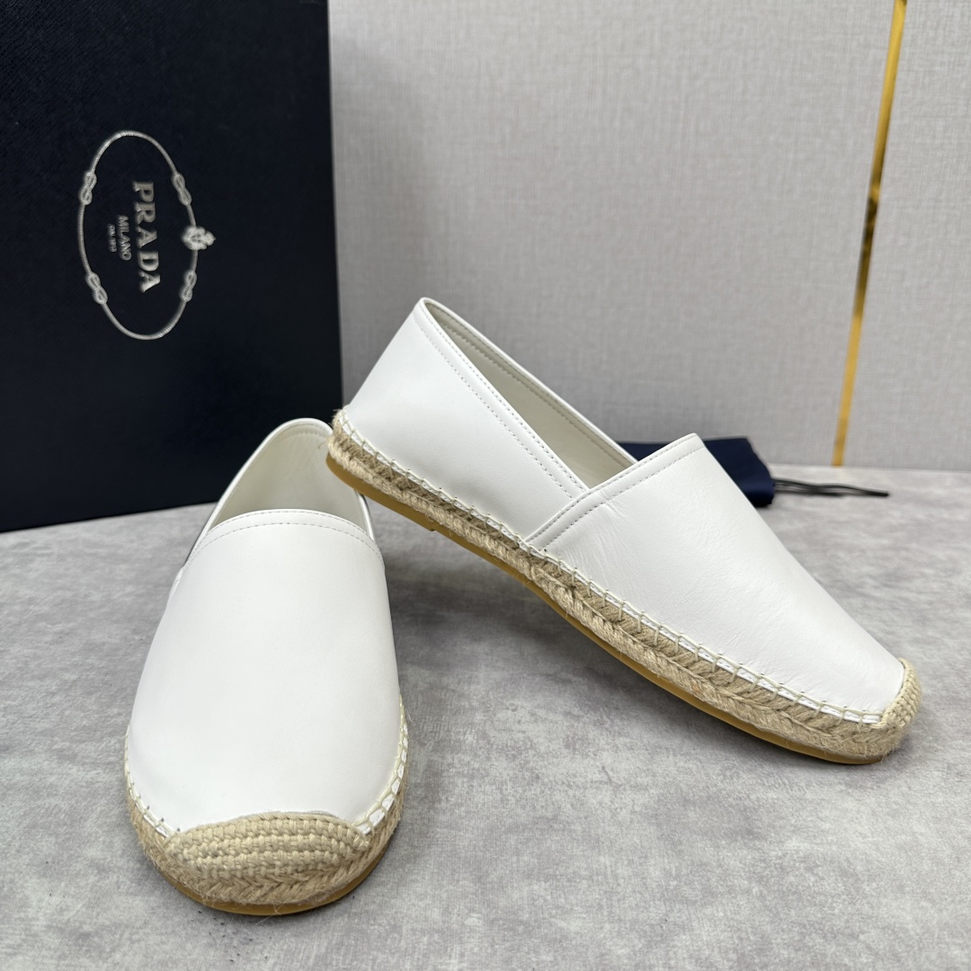 💋💍p家新品 普拉-达Prad*新品渔夫鞋    官方 6,380   原系列牛皮，帆布，麻料布，手工缝