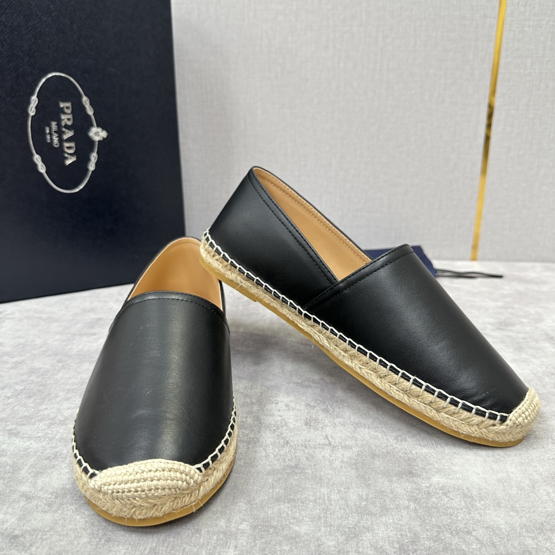 💋💍p家新品 普拉-达Prad*新品渔夫鞋    官方 6,380   原系列牛皮，帆布，麻料布，手工缝