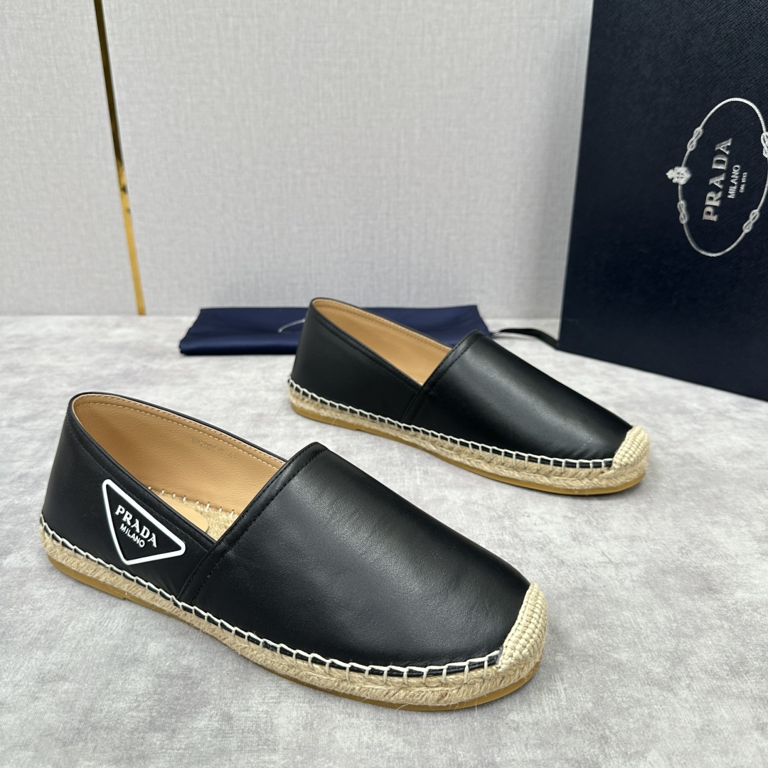 💋💍p家新品 普拉-达Prad*新品渔夫鞋    官方 6,380   原系列牛皮，帆布，麻料布，手工缝