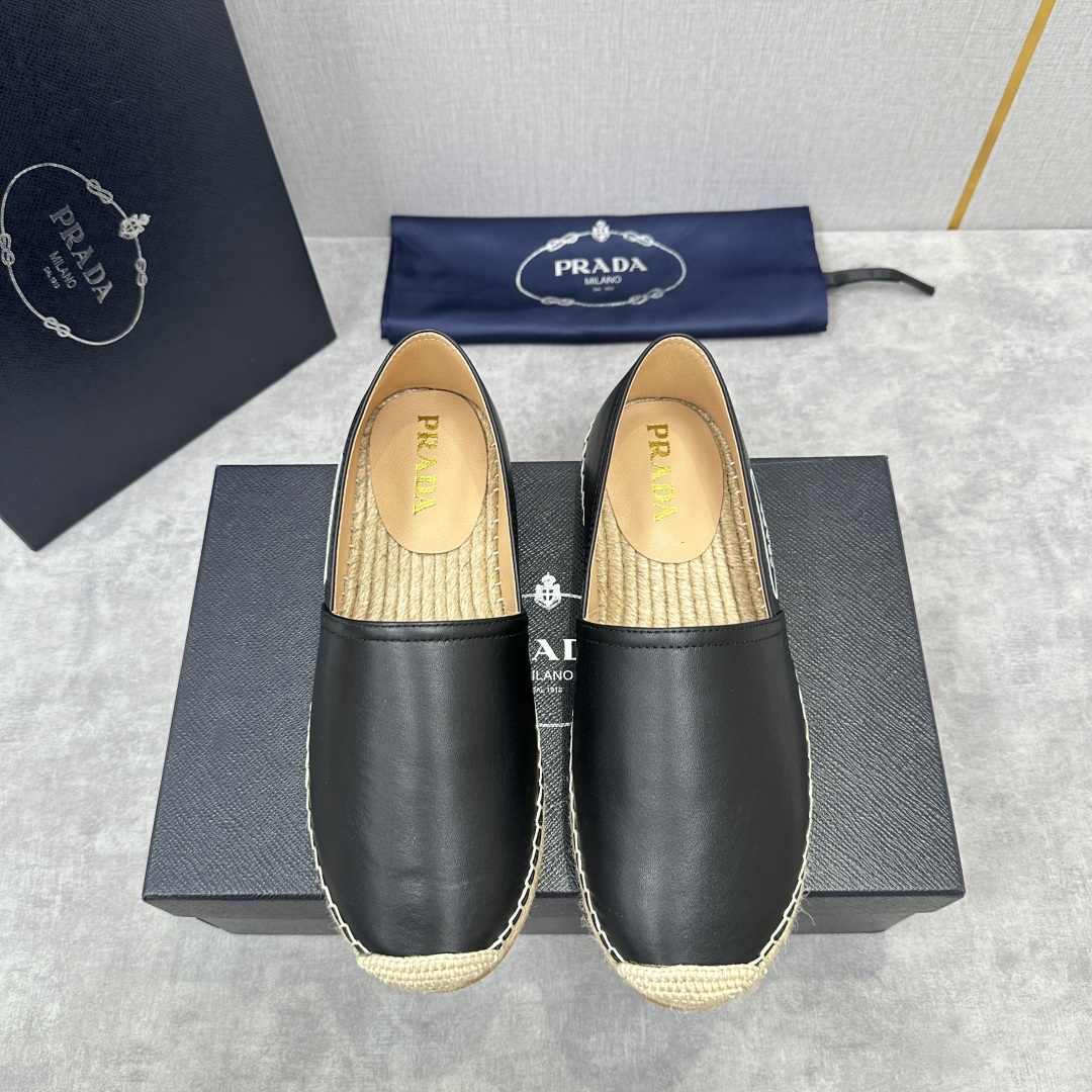 💋💍p家新品 普拉-达Prad*新品渔夫鞋    官方 6,380   原系列牛皮，帆布，麻料布，手工缝