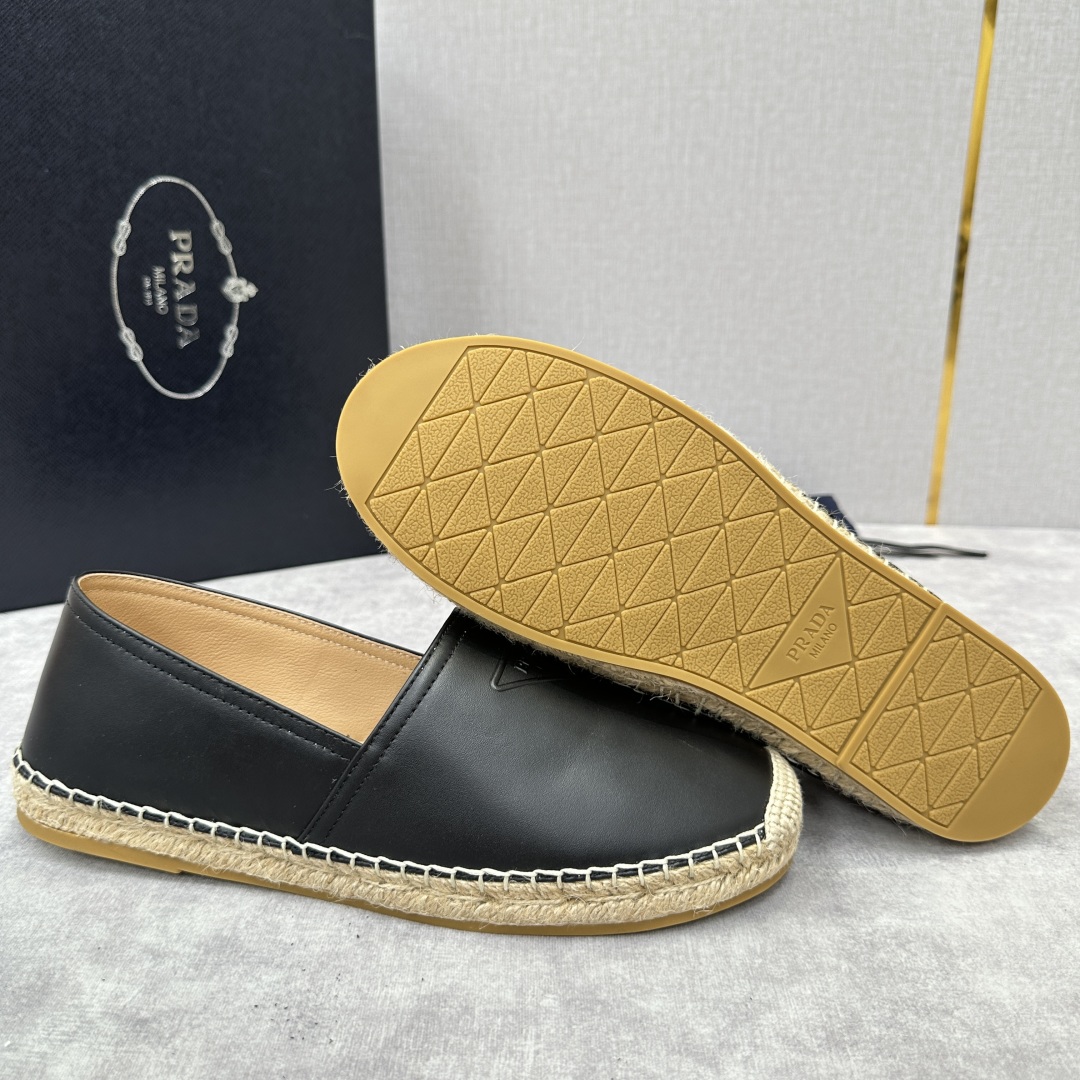 💋💍p家新品 普拉-达Prad*新品渔夫鞋    官方 6,380   原系列牛皮，帆布，麻料布，手工缝