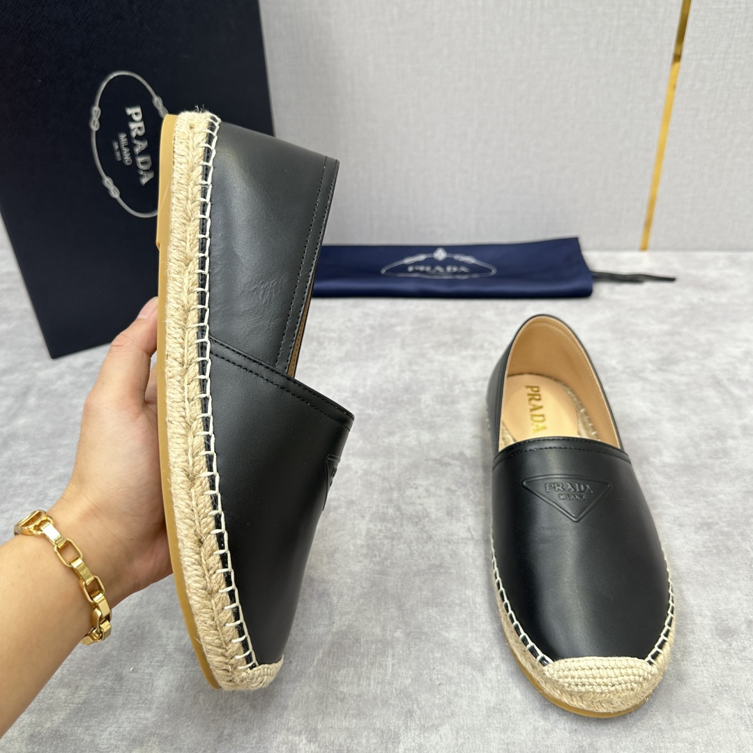 💋💍p家新品 普拉-达Prad*新品渔夫鞋    官方 6,380   原系列牛皮，帆布，麻料布，手工缝