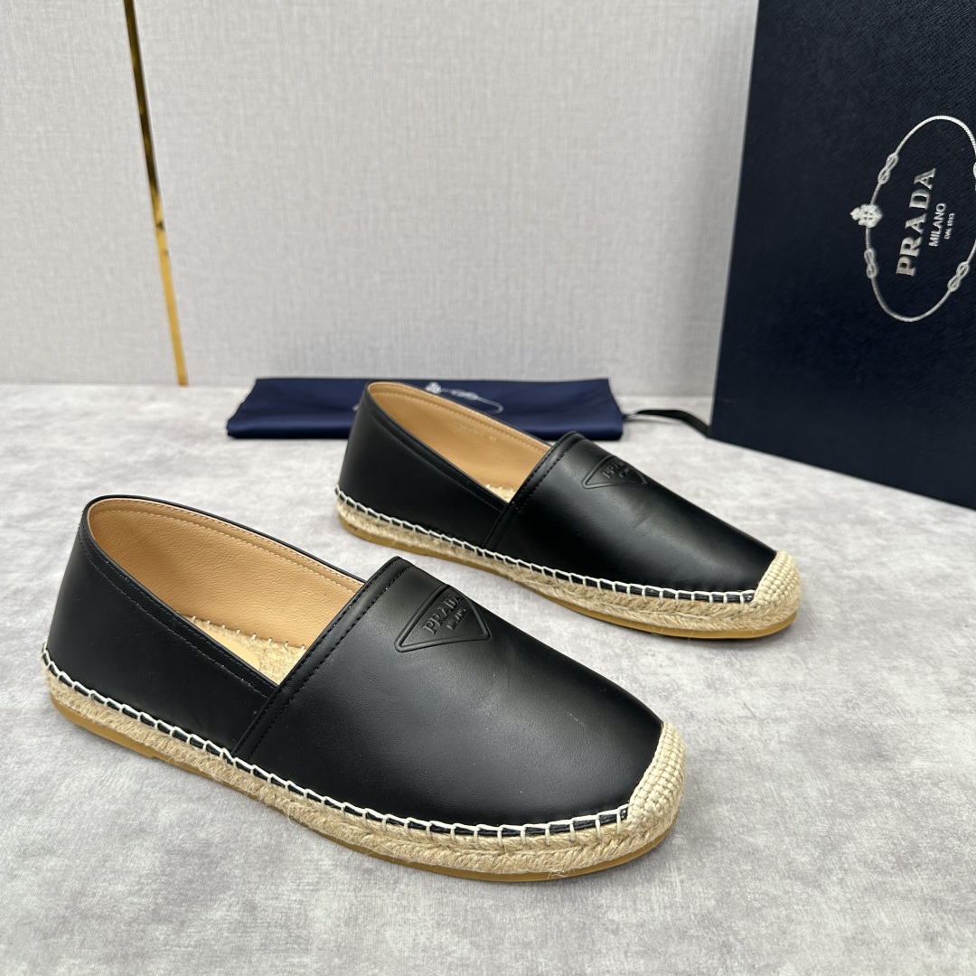 💋💍p家新品 普拉-达Prad*新品渔夫鞋    官方 6,380   原系列牛皮，帆布，麻料布，手工缝