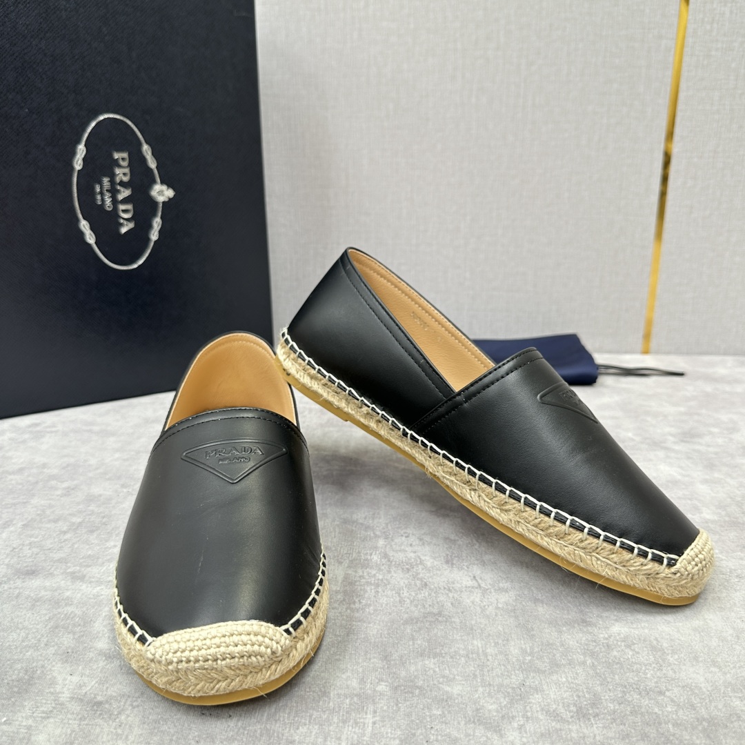 💋💍p家新品 普拉-达Prad*新品渔夫鞋    官方 6,380   原系列牛皮，帆布，麻料布，手工缝