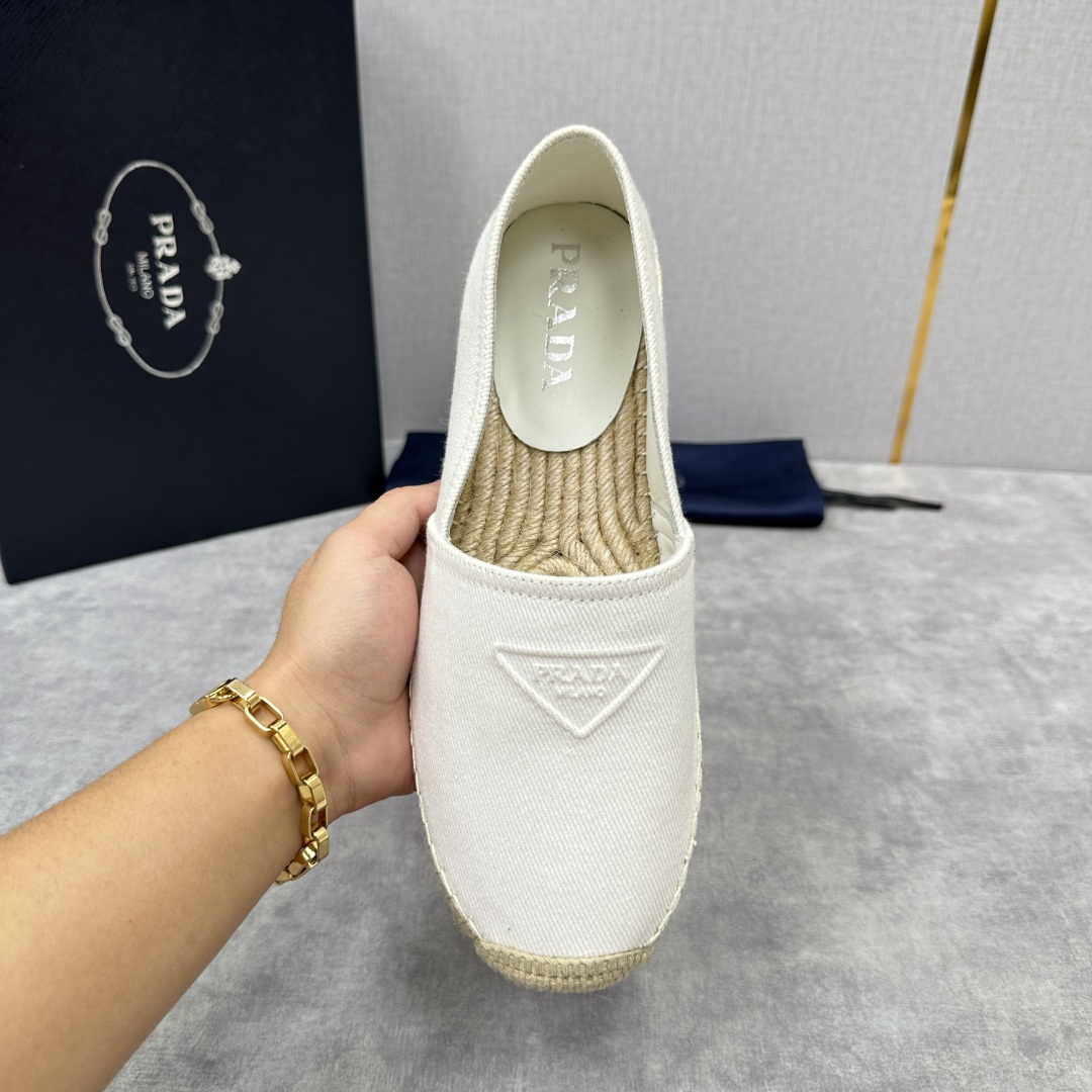 💋💍p家新品 普拉-达Prad*新品渔夫鞋    官方 6,380   原系列牛皮，帆布，麻料布，手工缝