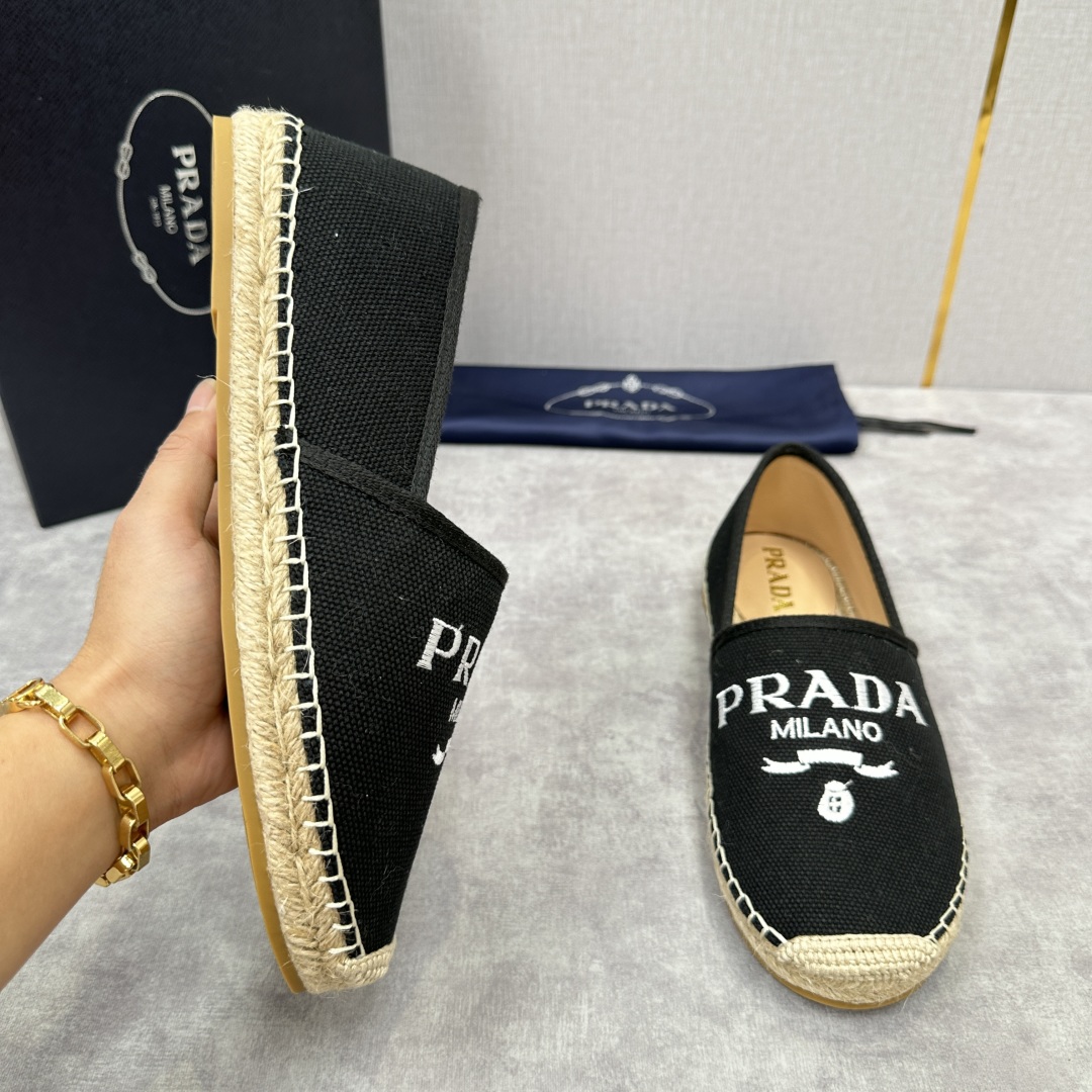 💋💍p家新品 普拉-达Prad*新品渔夫鞋    官方 6,380   原系列牛皮，帆布，麻料布，手工缝