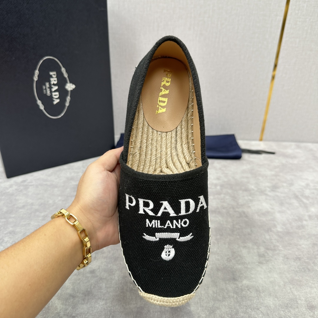 💋💍p家新品 普拉-达Prad*新品渔夫鞋    官方 6,380   原系列牛皮，帆布，麻料布，手工缝