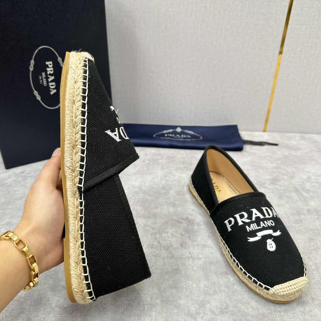 💋💍p家新品 普拉-达Prad*新品渔夫鞋    官方 6,380   原系列牛皮，帆布，麻料布，手工缝