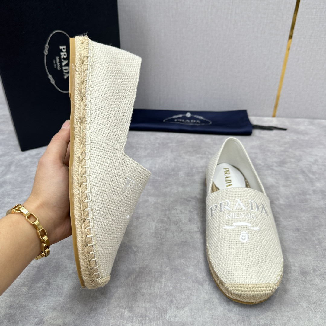 💋💍p家新品 普拉-达Prad*新品渔夫鞋    官方 6,380   原系列牛皮，帆布，麻料布，手工缝