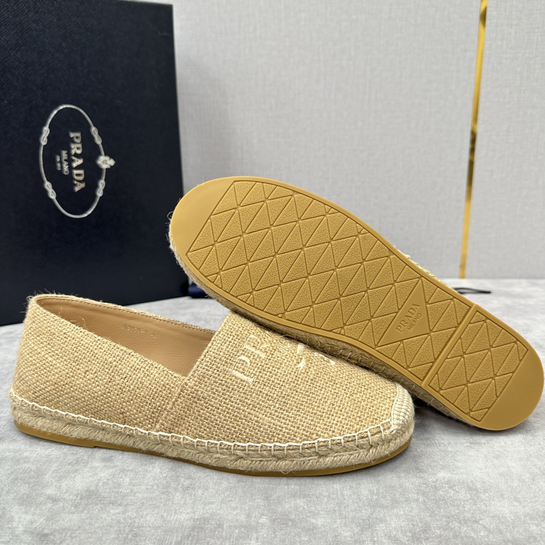 💋💍p家新品 普拉-达Prad*新品渔夫鞋    官方 6,380   原系列牛皮，帆布，麻料布，手工缝