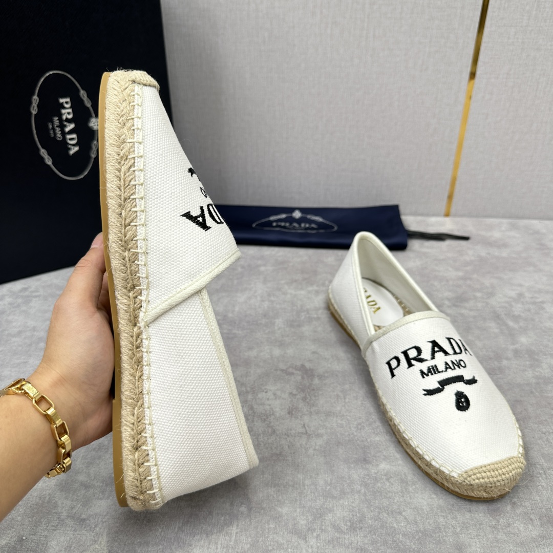 💋💍p家新品 普拉-达Prad*新品渔夫鞋    官方 6,380   原系列牛皮，帆布，麻料布，手工缝