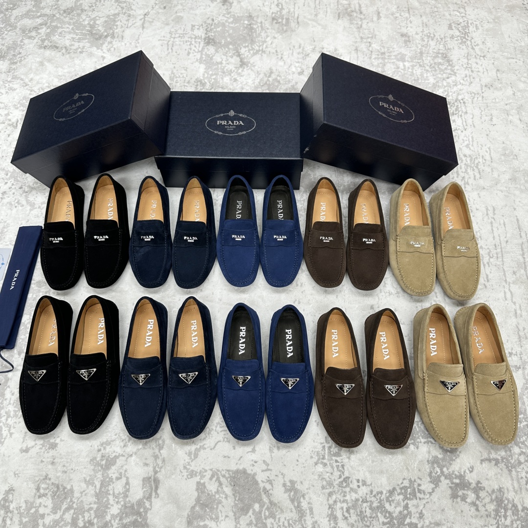 💋💍PRAD*/普拉-达 P家新品Saffiano 皮革乐福鞋 这款驾车鞋以柔软金丝光反毛皮制成，内里小