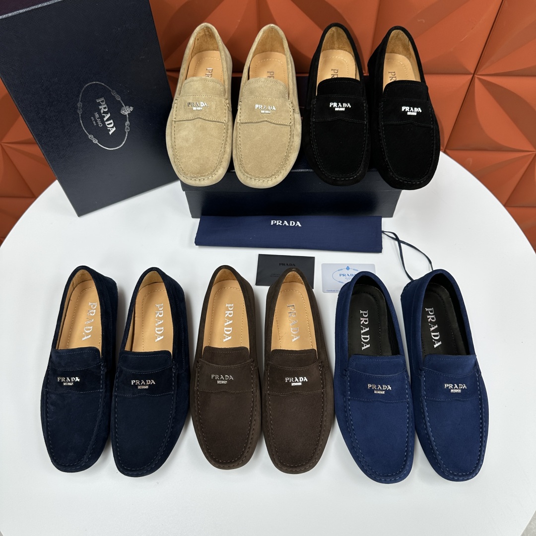 💋💍PRAD*/普拉-达 P家新品Saffiano 皮革乐福鞋 这款驾车鞋以柔软金丝光反毛皮制成，内里小