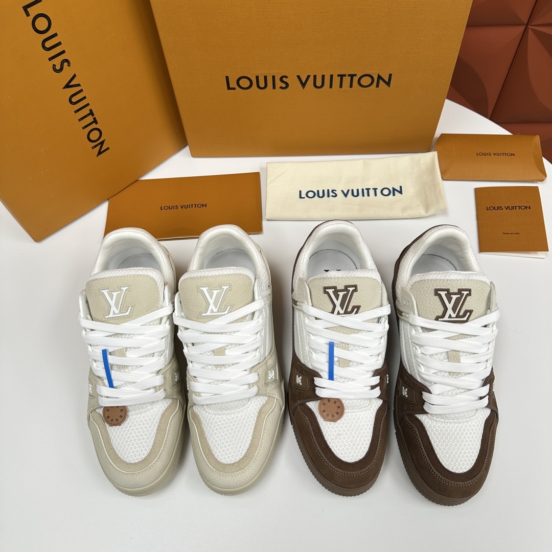 💋💍L家新品 L*V 路易~当季新品上架 TRAINER 系列运动鞋 官方 10,200 本