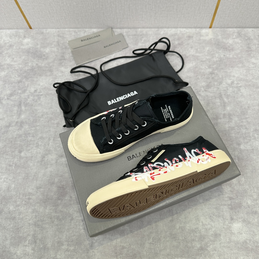 💋💍Balenciag*  巴黎-世家 新品帆布鞋     官方  6,700   半包做旧帆布鞋 亮相