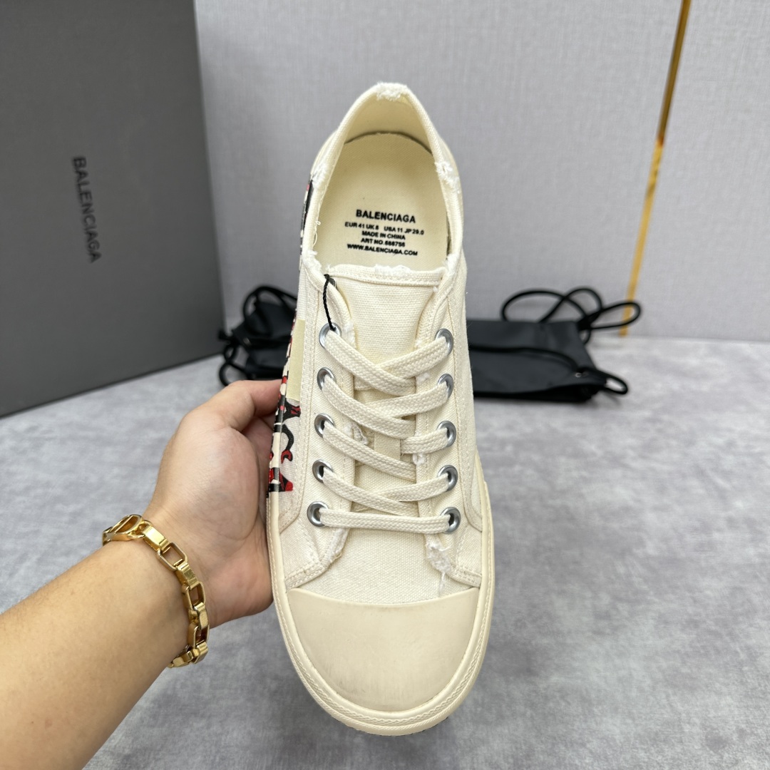 💋💍Balenciag*  巴黎-世家 新品帆布鞋     官方  6,700   半包做旧帆布鞋 亮相