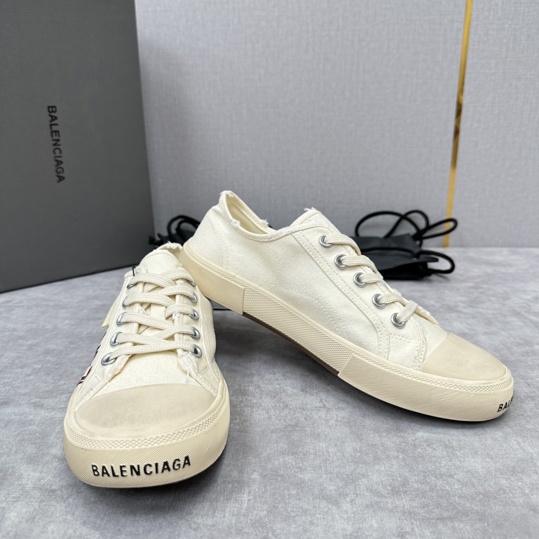 💋💍Balenciag*  巴黎-世家 新品帆布鞋     官方  6,700   半包做旧帆布鞋 亮相