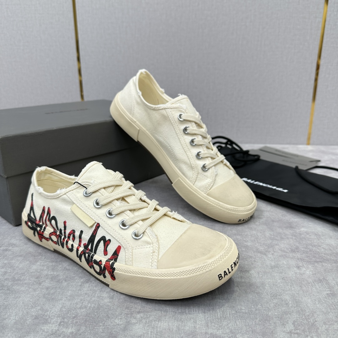 💋💍Balenciag*  巴黎-世家 新品帆布鞋     官方  6,700   半包做旧帆布鞋 亮相