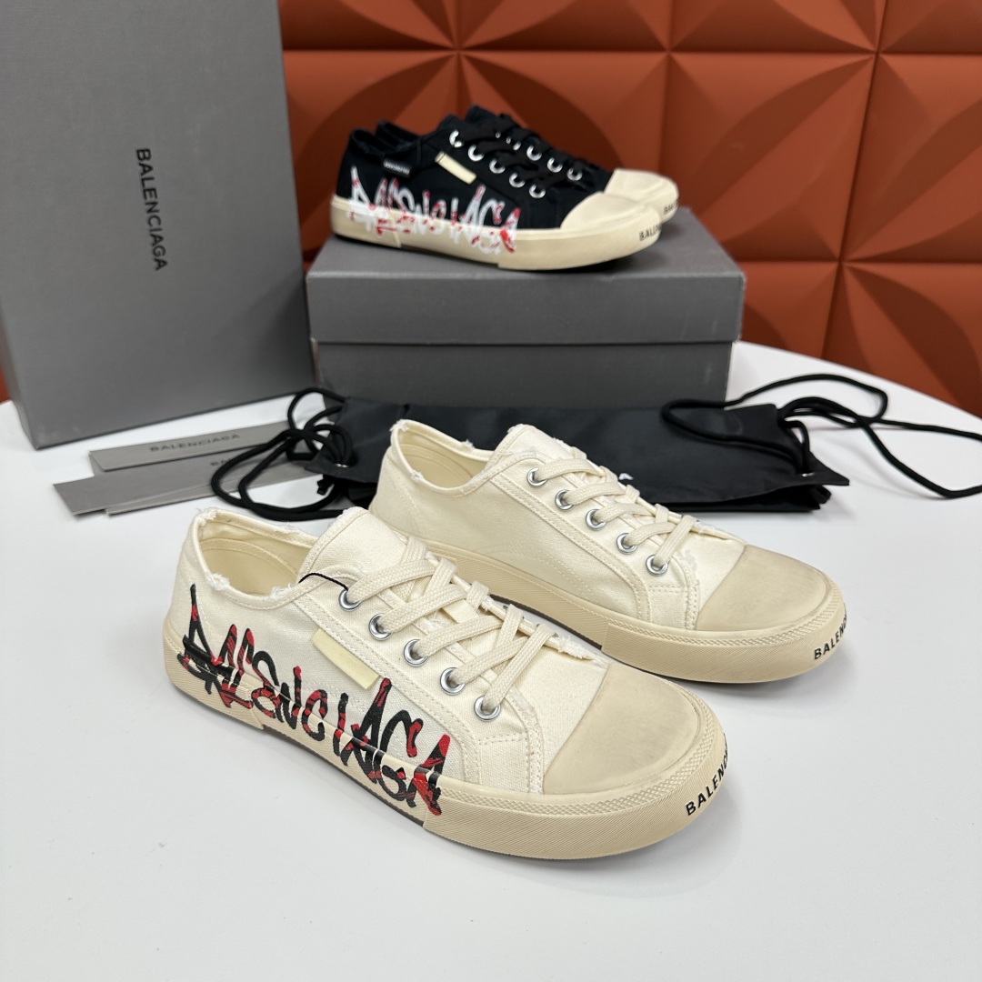 💋💍Balenciag*  巴黎-世家 新品帆布鞋     官方  6,700   半包做旧帆布鞋 亮相