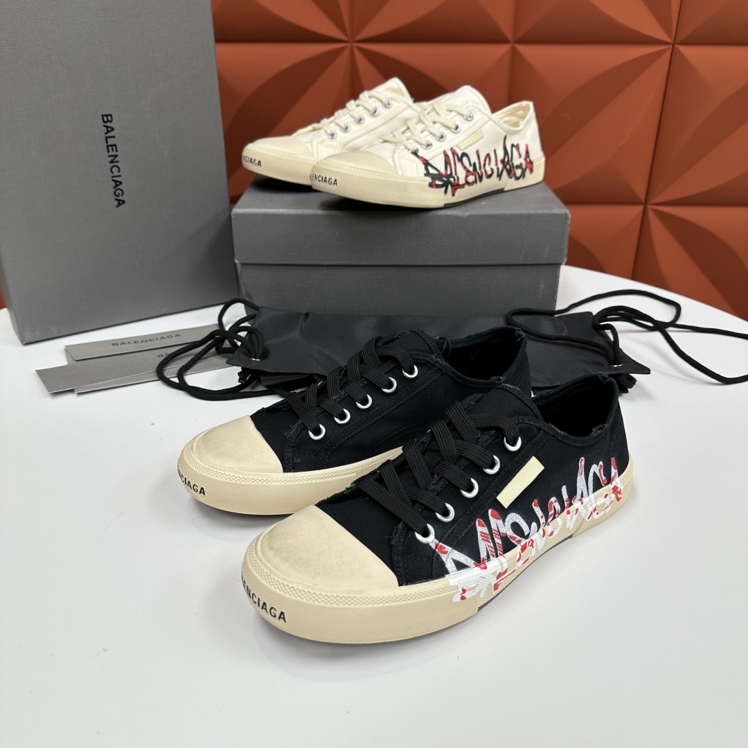 💋💍Balenciag*  巴黎-世家 新品帆布鞋     官方  6,700   半包做旧帆布鞋 亮相