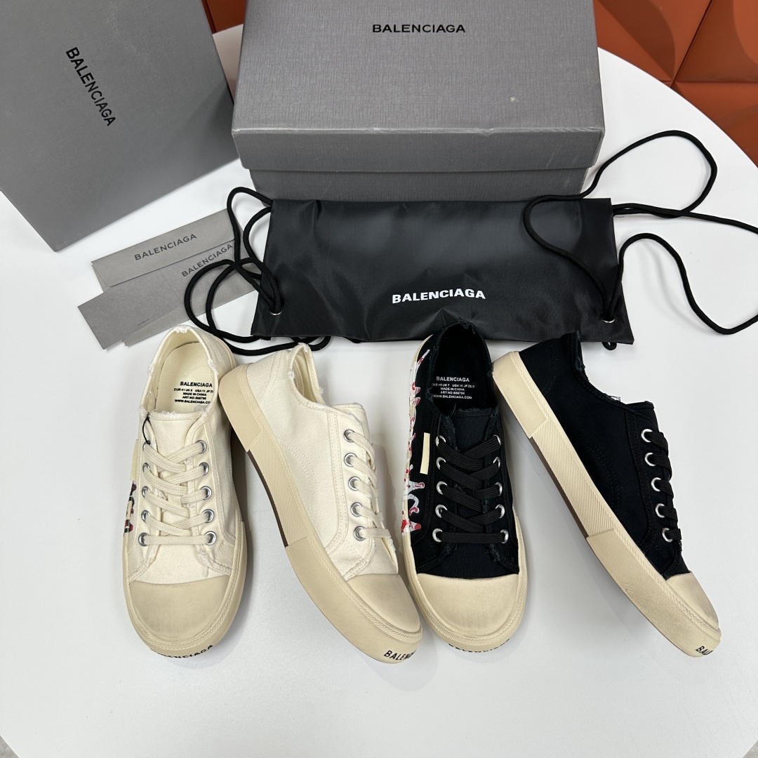 💋💍Balenciag*  巴黎-世家 新品帆布鞋     官方  6,700   半包做旧帆布鞋 亮相