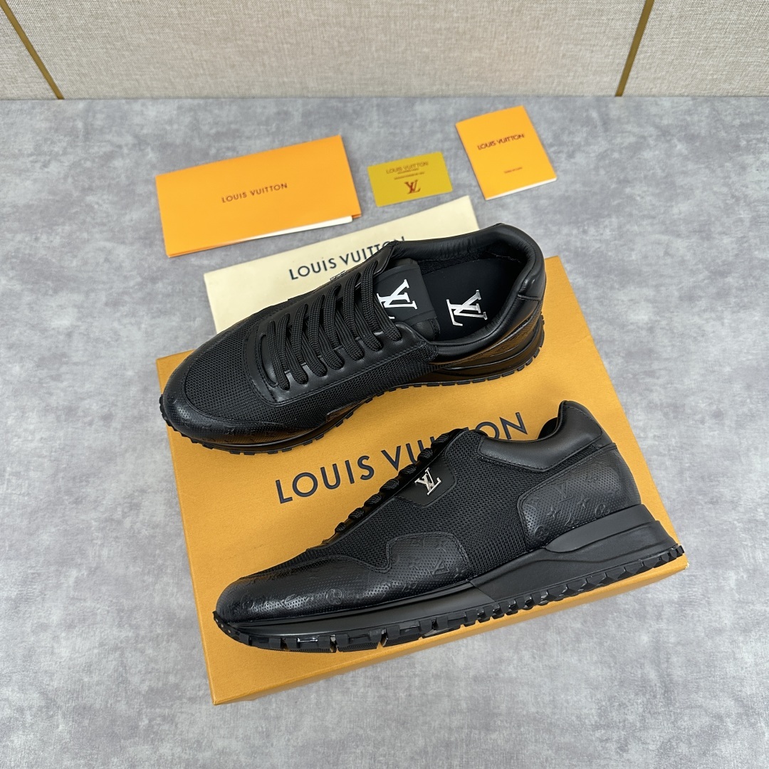 💋 💍 L 家新品 L*V 路易-威登 新款 RUN AWAY 男士运动鞋 科技与经典碰撞的时尚新