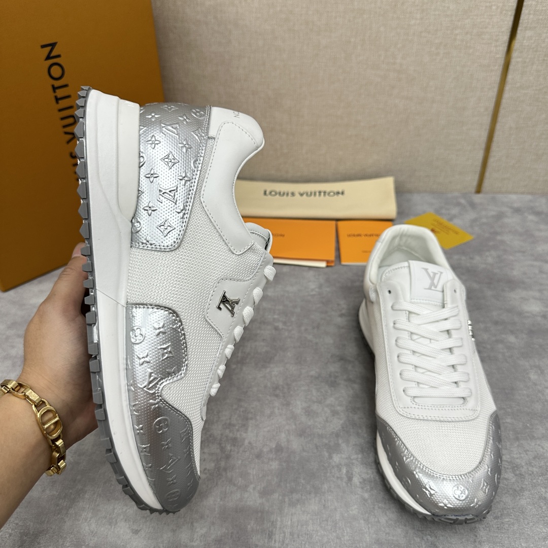 💋 💍 L 家新品  L*V 路易-威登  新款 RUN AWAY 男士运动鞋  科技与经典碰撞的时尚新
