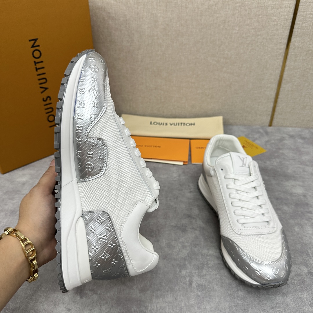 💋 💍 L 家新品  L*V 路易-威登  新款 RUN AWAY 男士运动鞋  科技与经典碰撞的时尚新