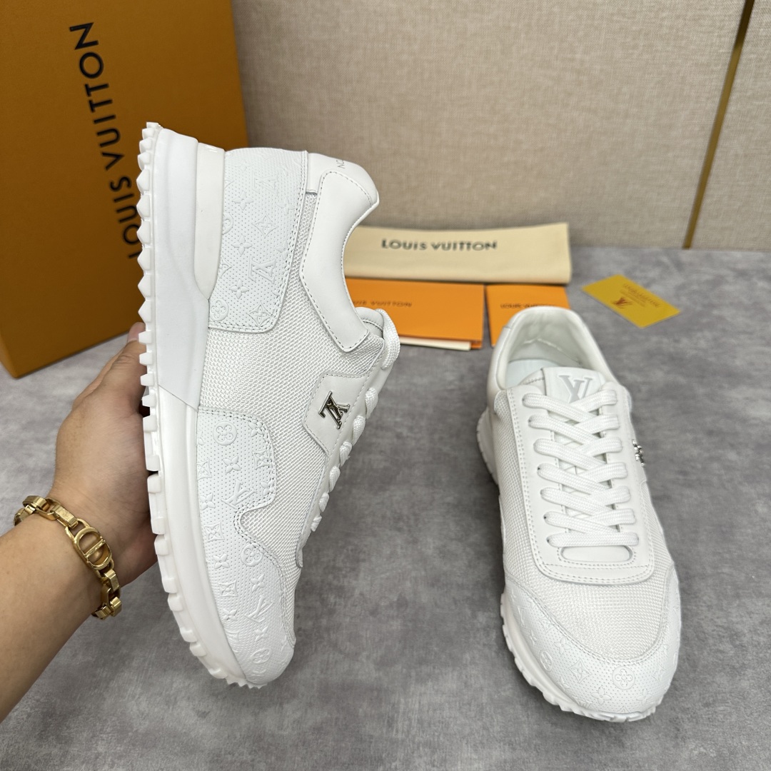 💋 💍 L 家新品  L*V 路易-威登  新款 RUN AWAY 男士运动鞋  科技与经典碰撞的时尚新
