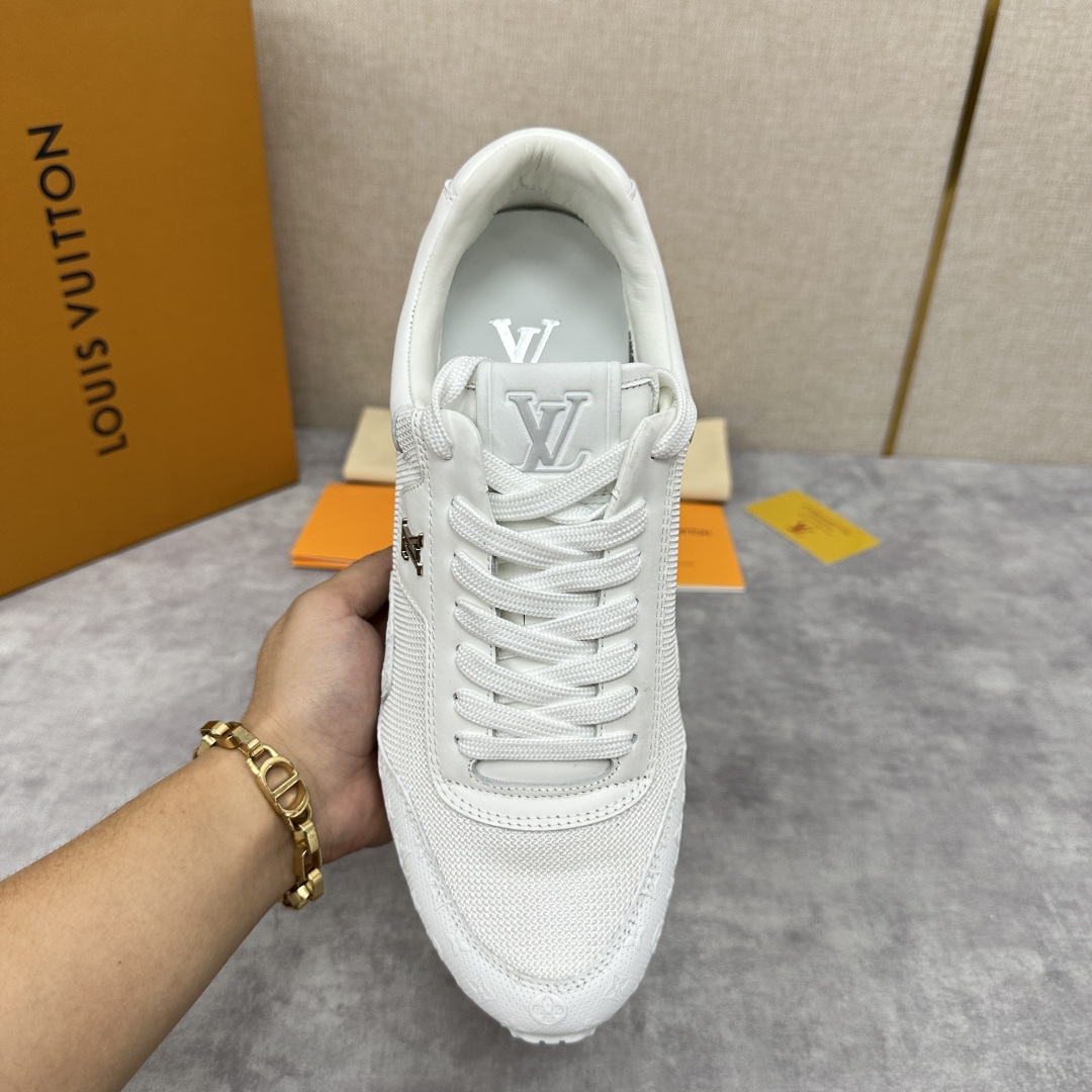 💋 💍 L 家新品  L*V 路易-威登  新款 RUN AWAY 男士运动鞋  科技与经典碰撞的时尚新