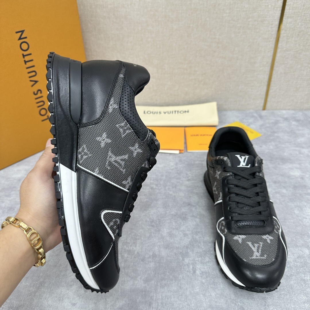💋 💍 L 家新品 L*V 路易-威登 新款 RUN AWAY 男士运动鞋 潮流与经典的完美融合