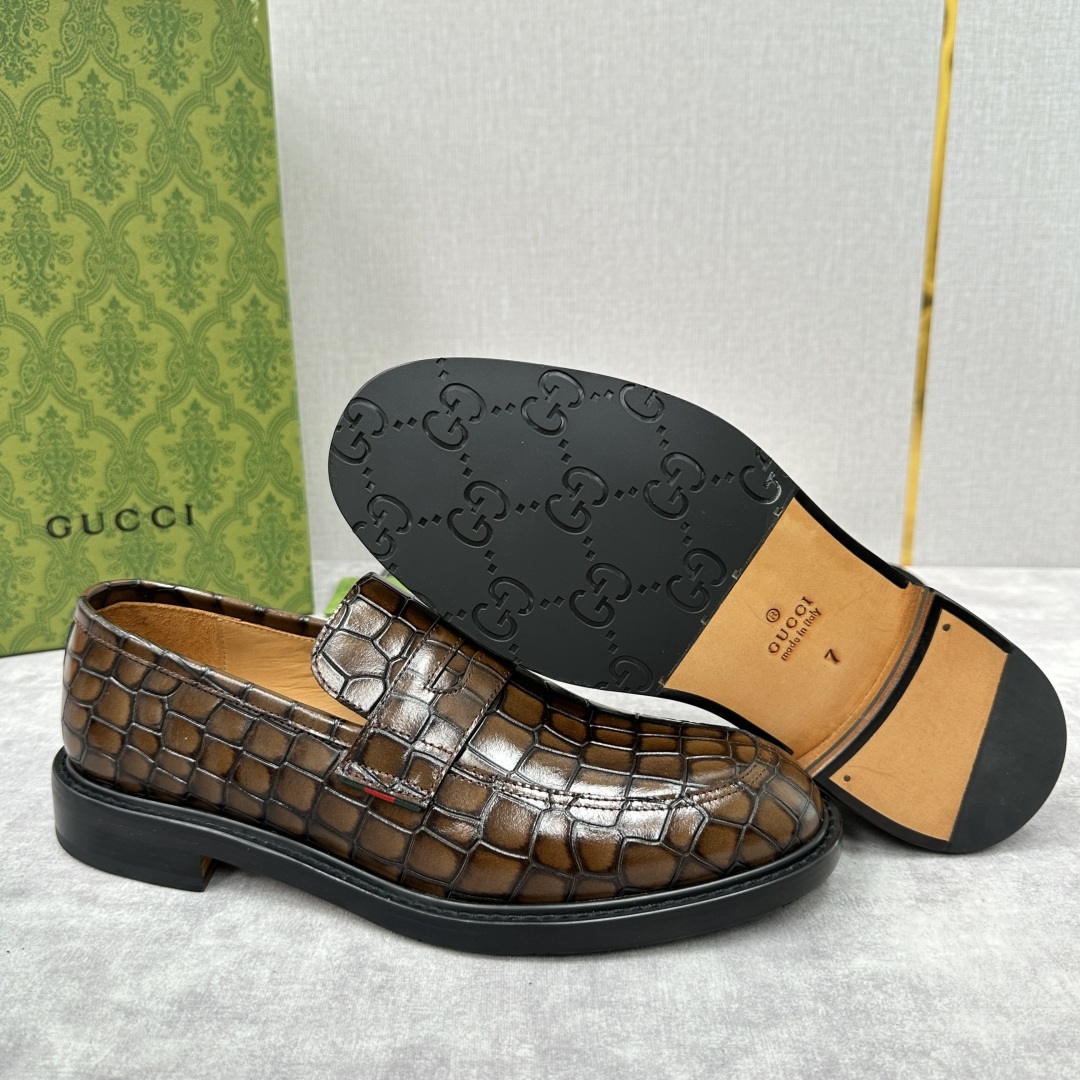 💋💍G家 GUCC* 新品男士马衔扣乐福鞋皮鞋 官方8,900 古-驰乐福鞋,重塑经典时尚