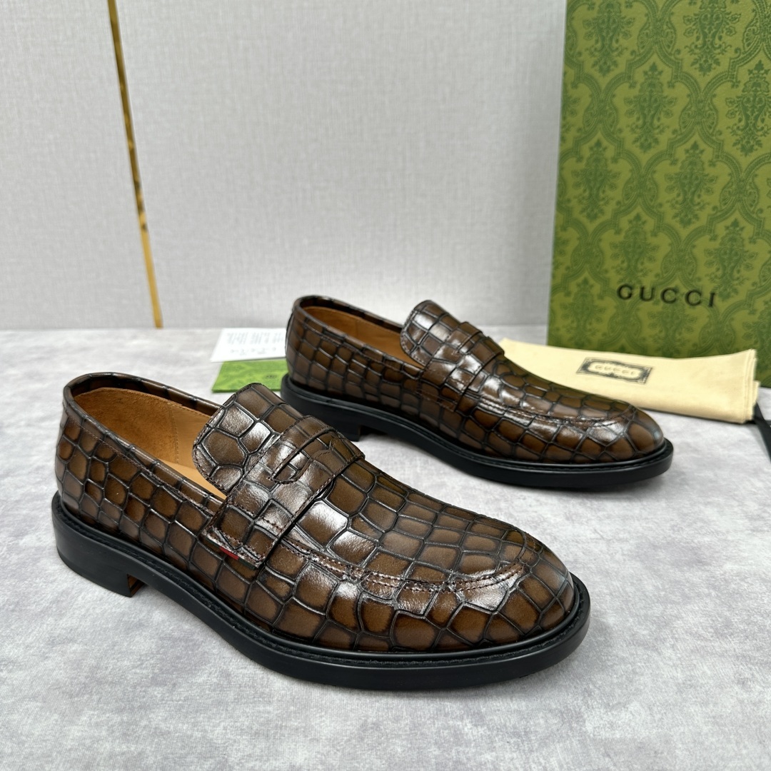 💋💍G家 GUCC* 新品男士马衔扣乐福鞋皮鞋 官方8,900 古-驰乐福鞋,重塑经典时尚