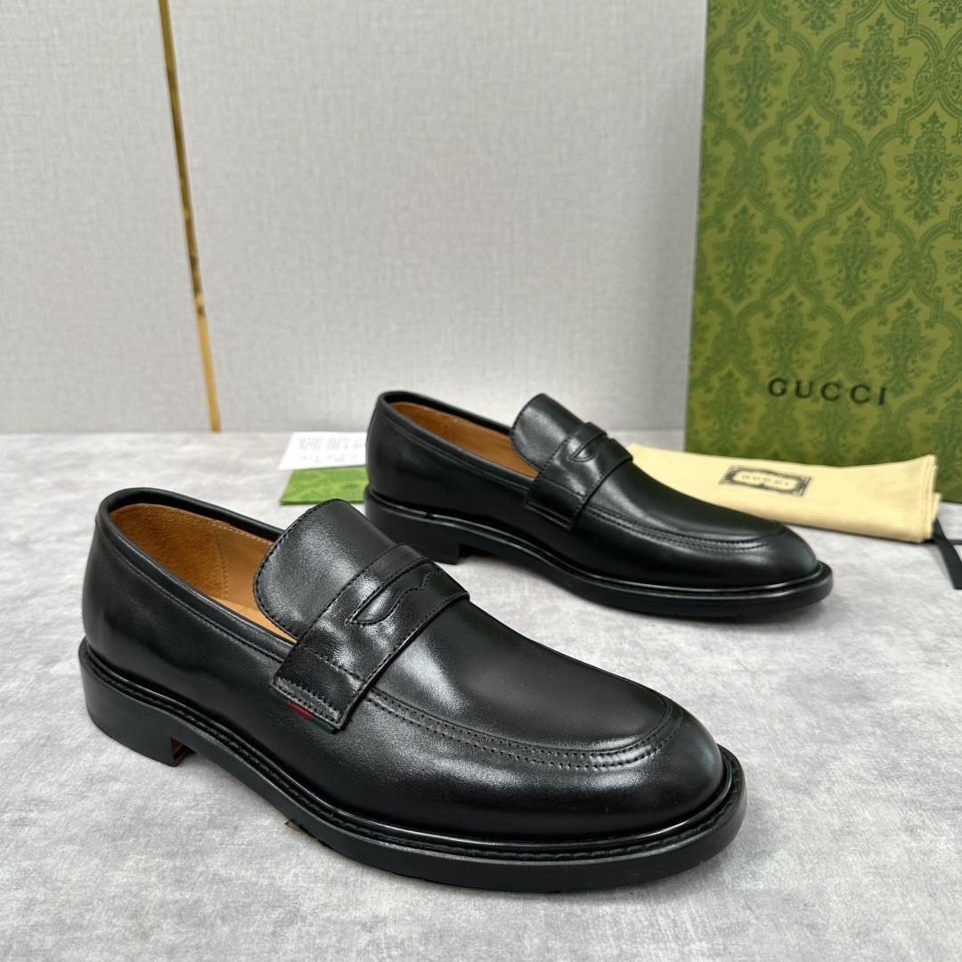 💋💍G家 GUCC* 新品男士马衔扣乐福鞋皮鞋 官方8,900 古-驰乐福鞋,重塑经典时尚