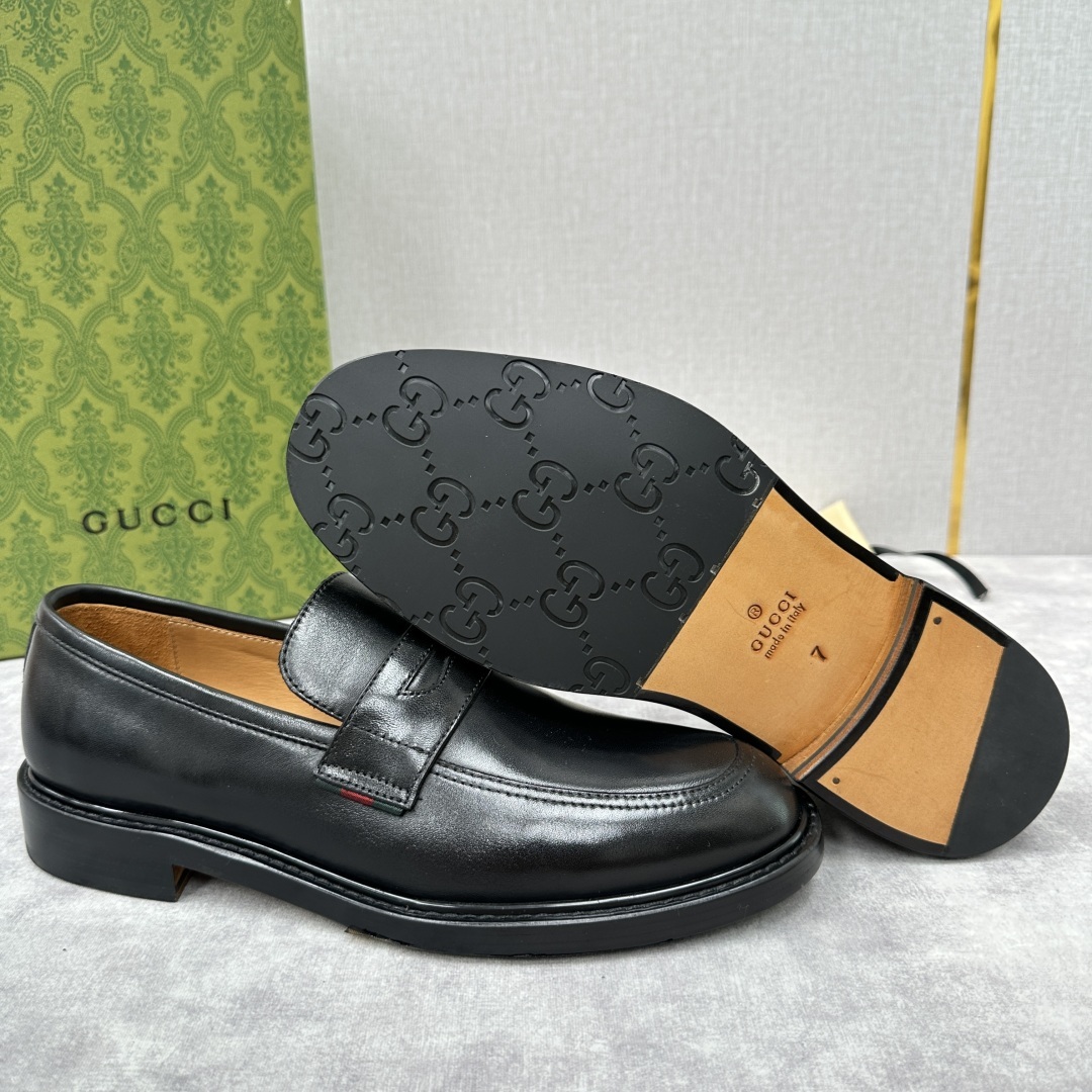 💋💍G家 GUCC* 新品男士马衔扣乐福鞋皮鞋 官方8,900 古-驰乐福鞋,重塑经典时尚