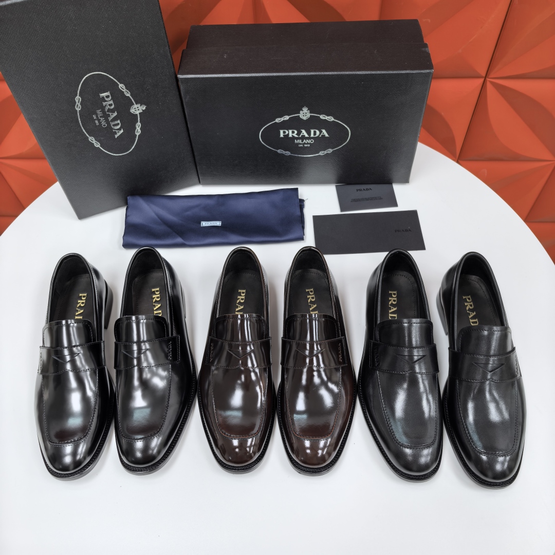 💋💍P家 渠道精品 Prad*/普拉-达  新款正装鞋 Saffiano系列男士皮革乐福鞋  采用进口小