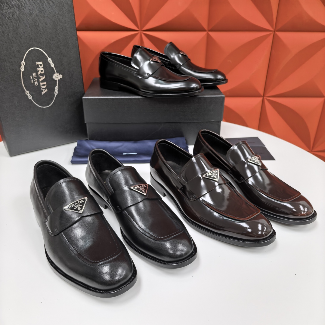 💋💍P家 渠道精品 Prad*/普拉-达  新款正装鞋 Saffiano系列男士皮革乐福鞋  采用进口小