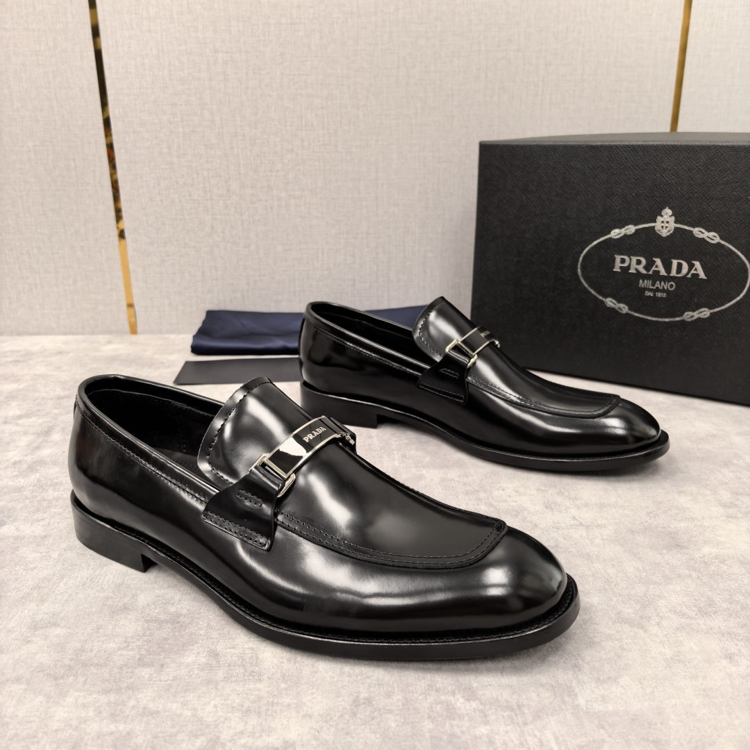 💋💍P家 渠道精品 Prad*/普拉-达  新款正装鞋 Saffiano系列男士皮革乐福鞋  采用进口小