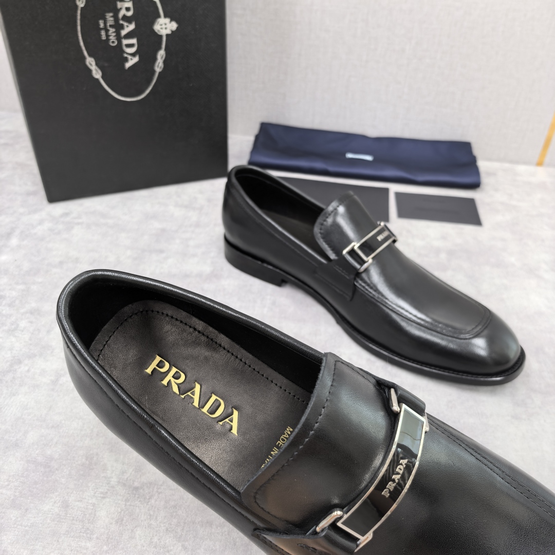 💋💍P家 渠道精品 Prad*/普拉-达  新款正装鞋 Saffiano系列男士皮革乐福鞋  采用进口小