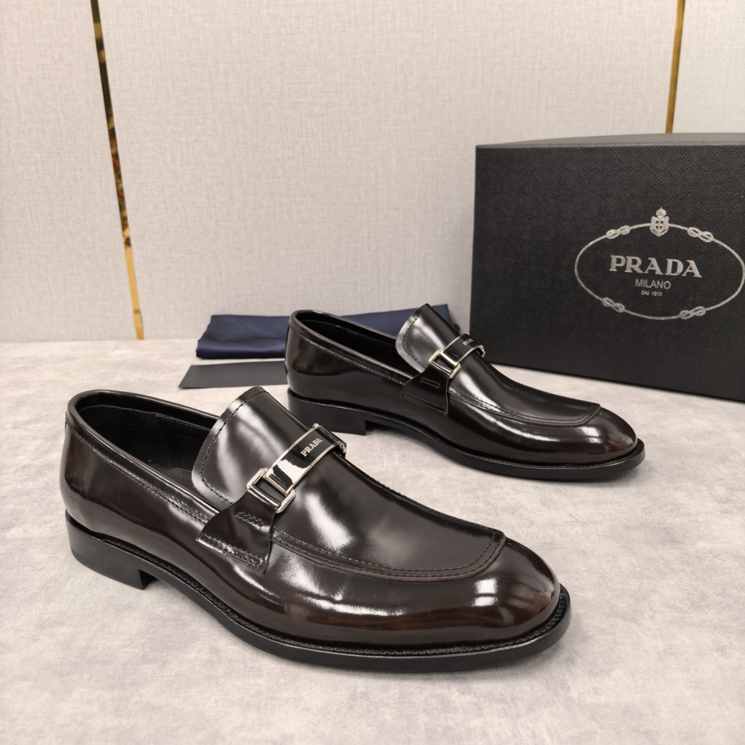 💋💍P家 渠道精品 Prad*/普拉-达  新款正装鞋 Saffiano系列男士皮革乐福鞋  采用进口小