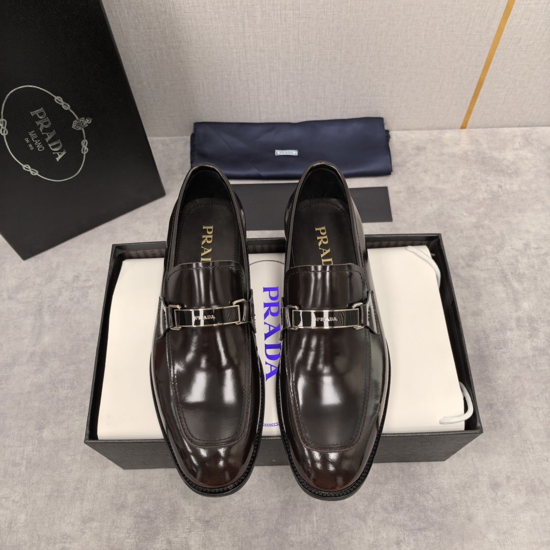 💋💍P家 渠道精品 Prad*/普拉-达  新款正装鞋 Saffiano系列男士皮革乐福鞋  采用进口小