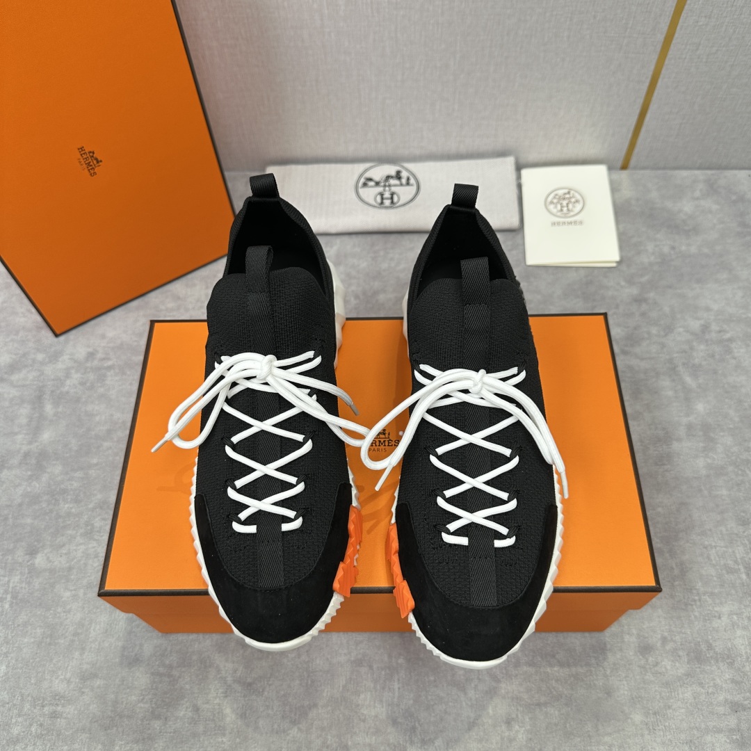 💋💍H家新品 LIFT 免系带运动鞋系列   官方   8,900  双色H字母标识  采用进口进口针织