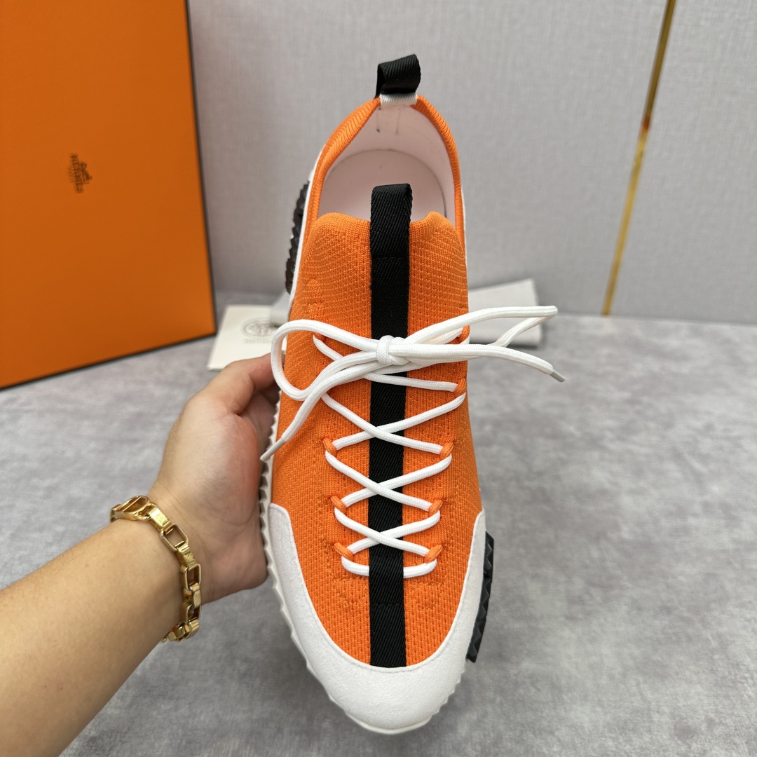 💋💍H家新品 LIFT 免系带运动鞋系列   官方   8,900  双色H字母标识  采用进口进口针织