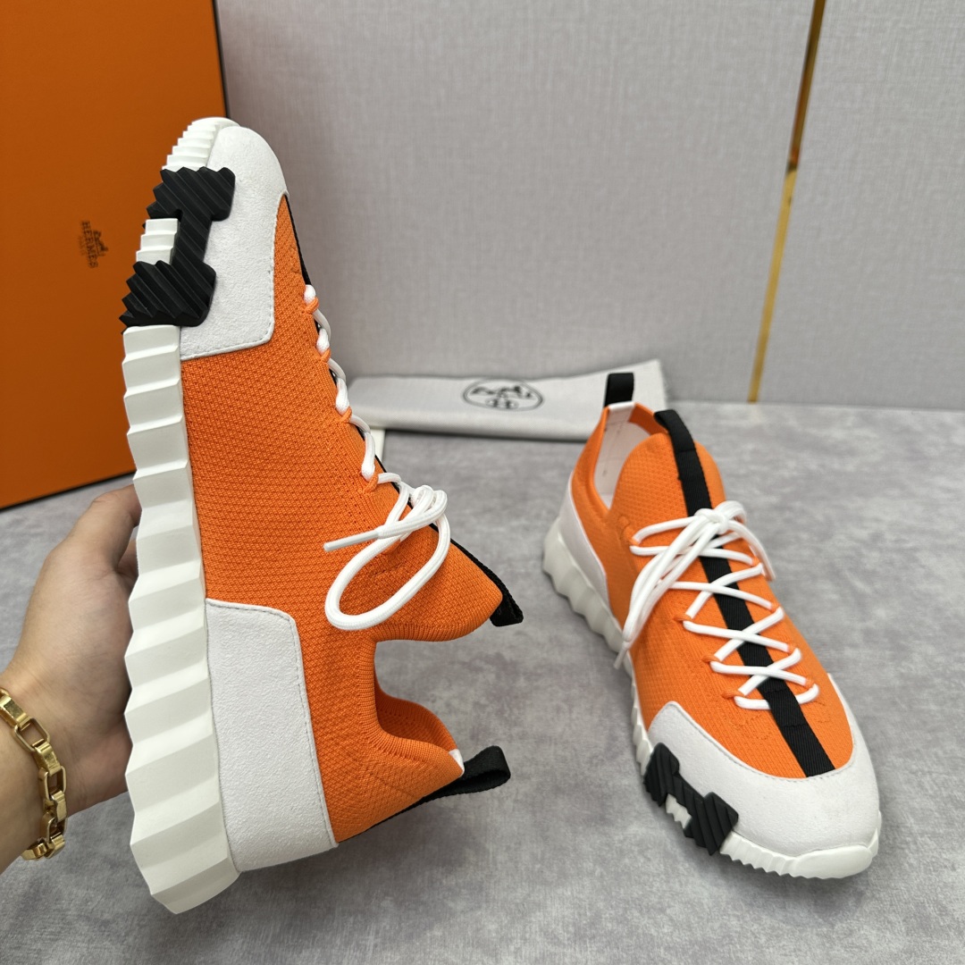 💋💍H家新品 LIFT 免系带运动鞋系列   官方   8,900  双色H字母标识  采用进口进口针织