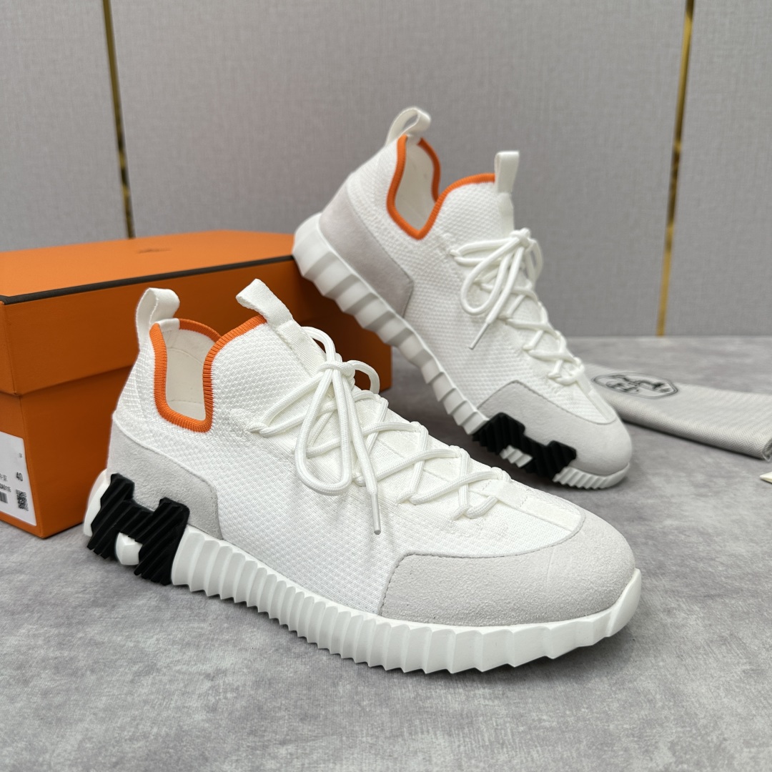 💋💍H家新品 LIFT 免系带运动鞋系列   官方   8,900  双色H字母标识  采用进口进口针织