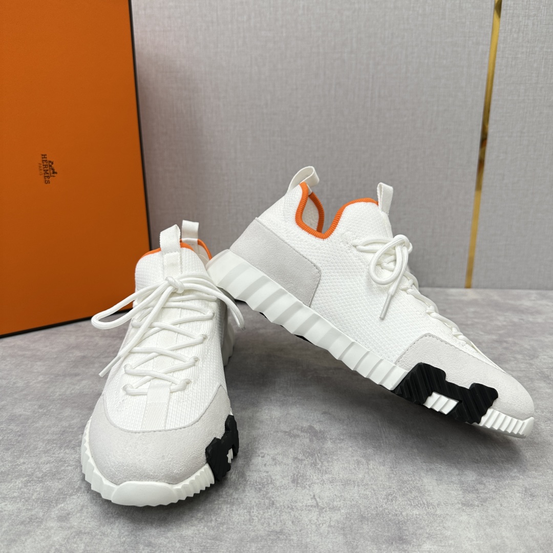 💋💍H家新品 LIFT 免系带运动鞋系列   官方   8,900  双色H字母标识  采用进口进口针织