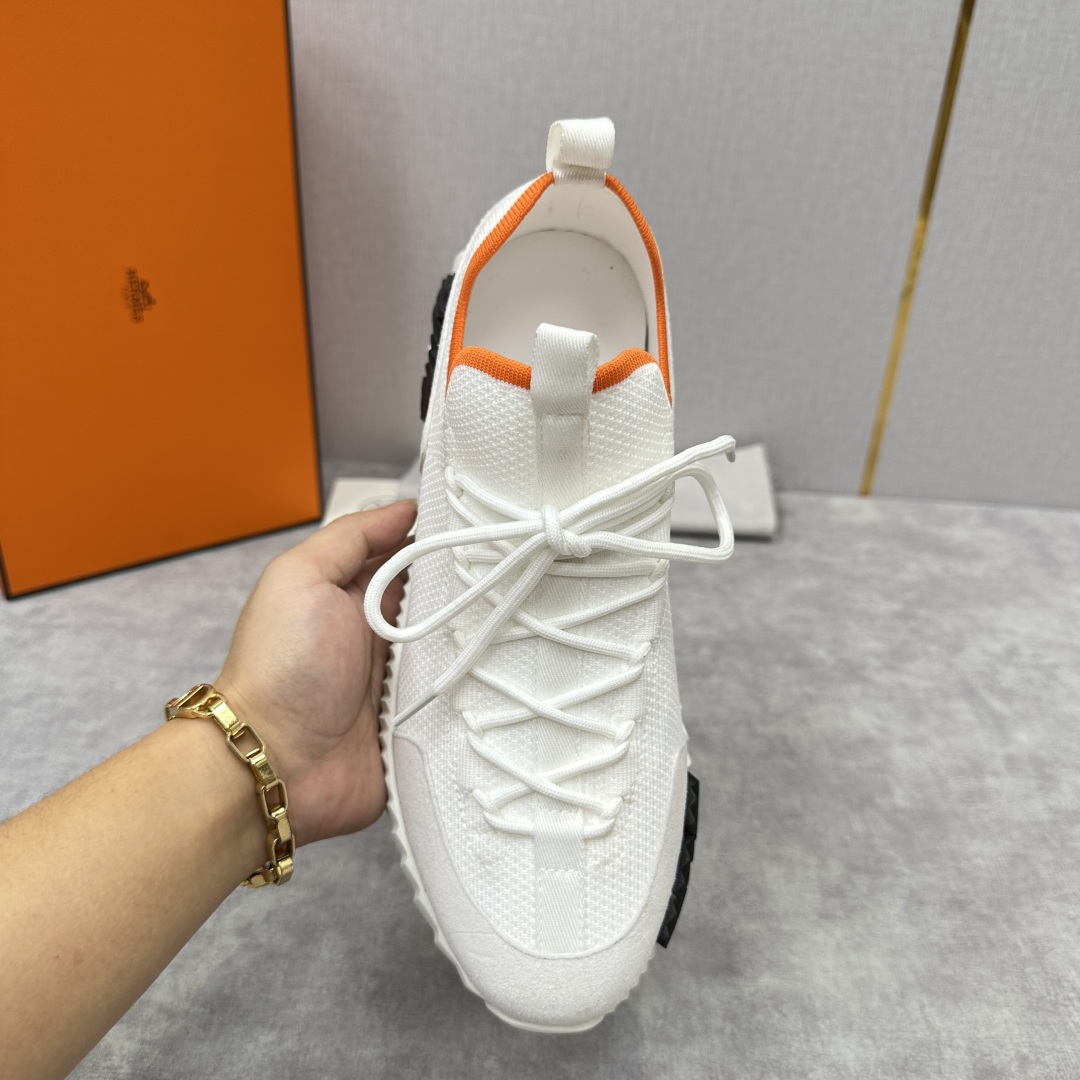 💋💍H家新品 LIFT 免系带运动鞋系列   官方   8,900  双色H字母标识  采用进口进口针织